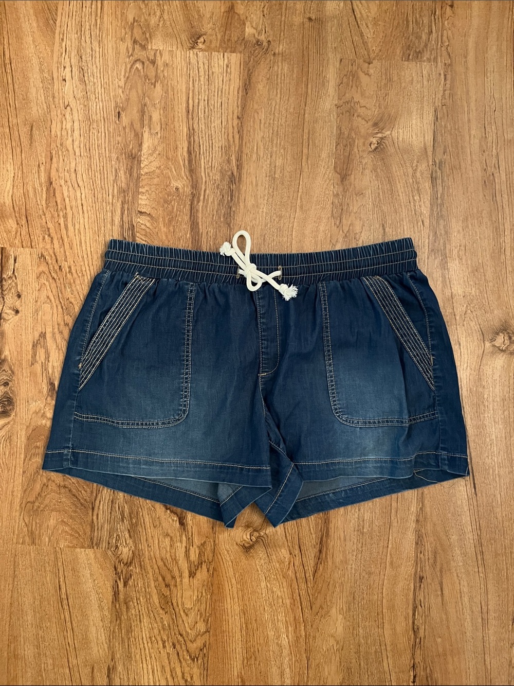 NWT SO Mid-Rise Lyocell Pull On Shorts